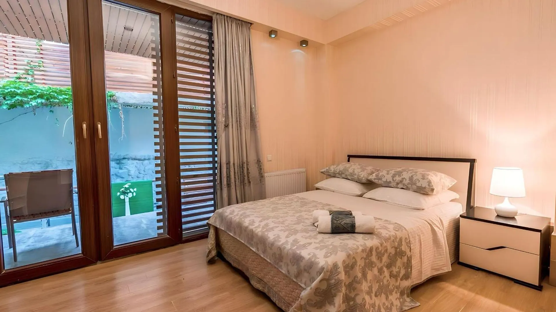 Cabernet Corner Apartment Tbilisi
